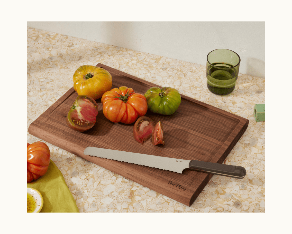 Serrated Slicing Knife in Char View 5