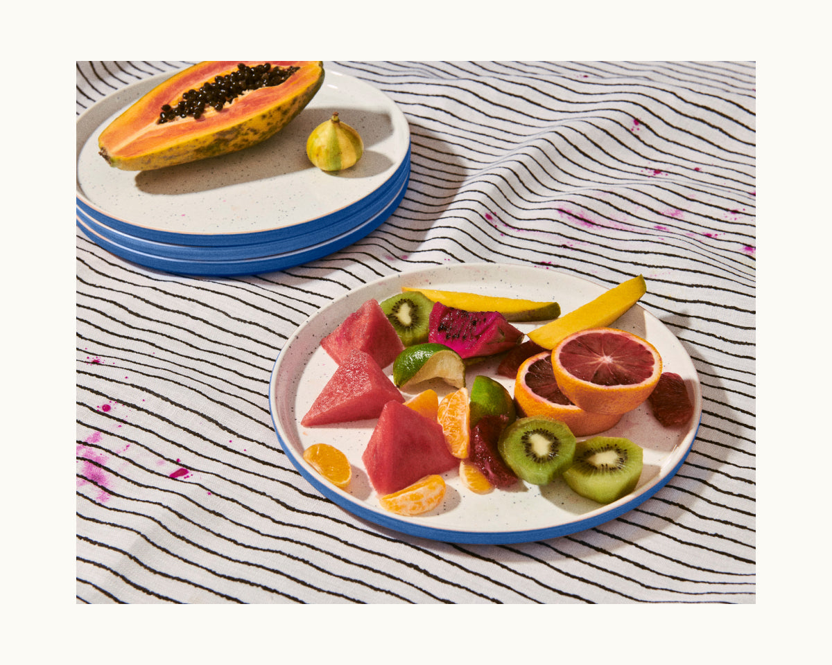 Main Plates in Azul View 4