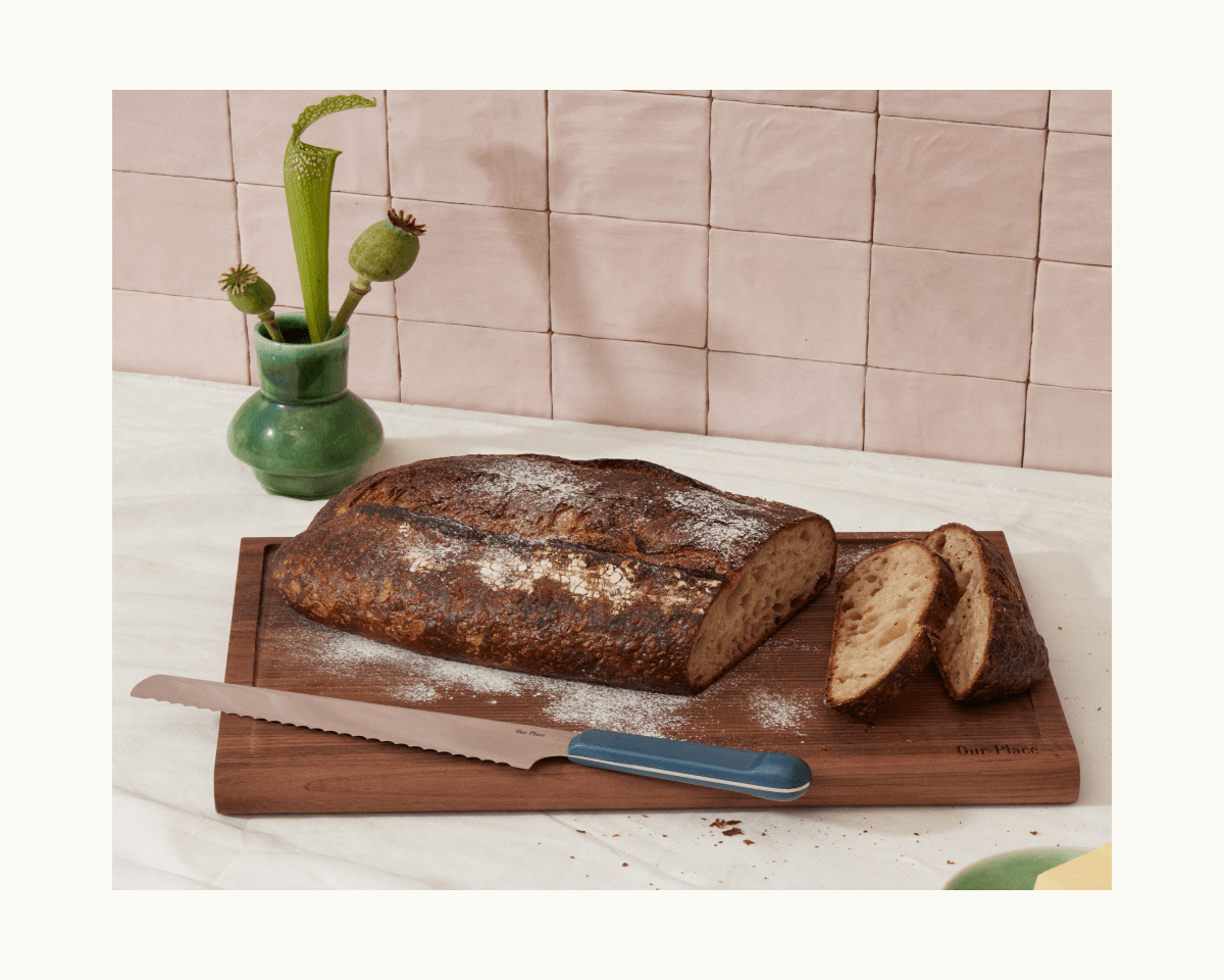 Serrated Slicing Knife in Blue Salt View 5