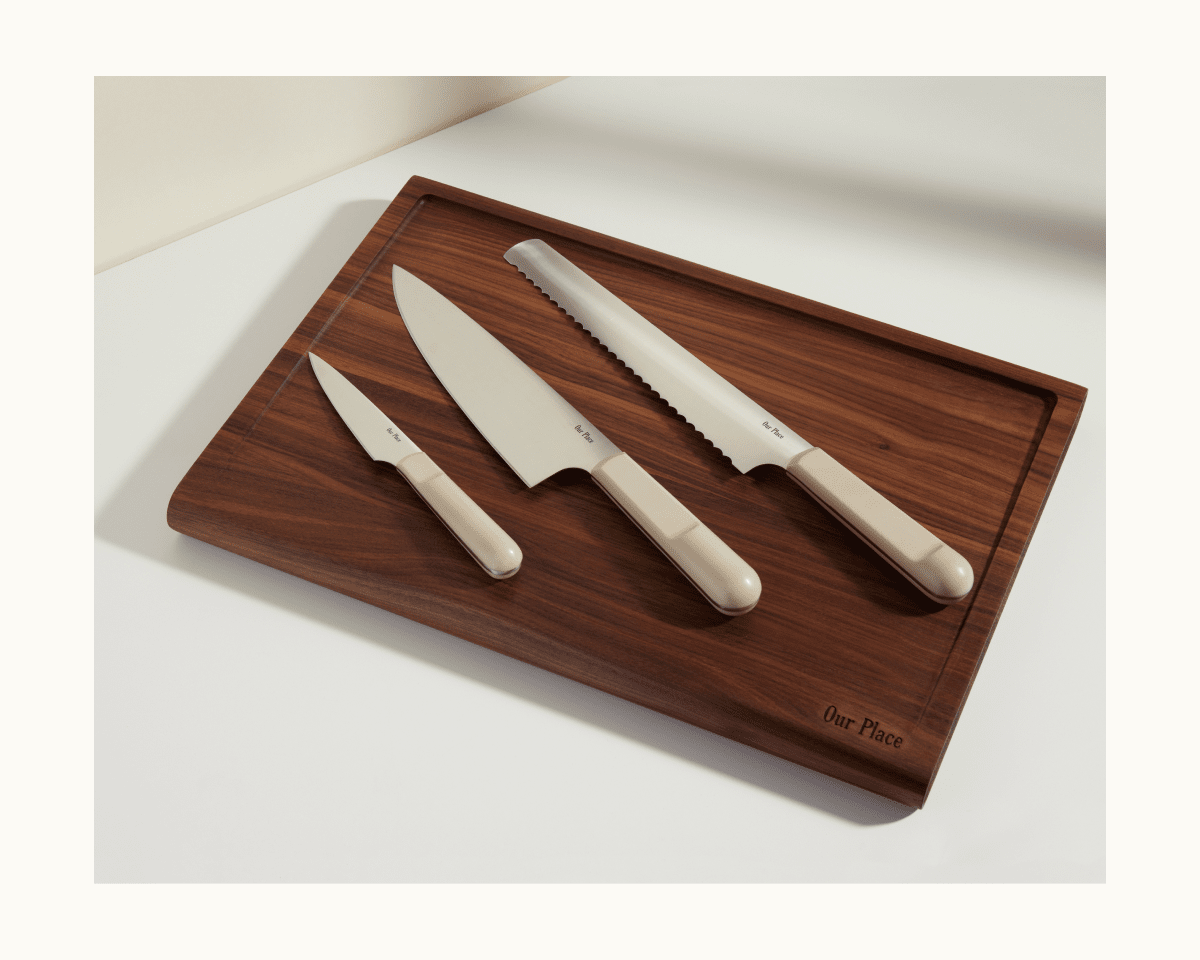 Serrated Slicing Knife in Steam View 8